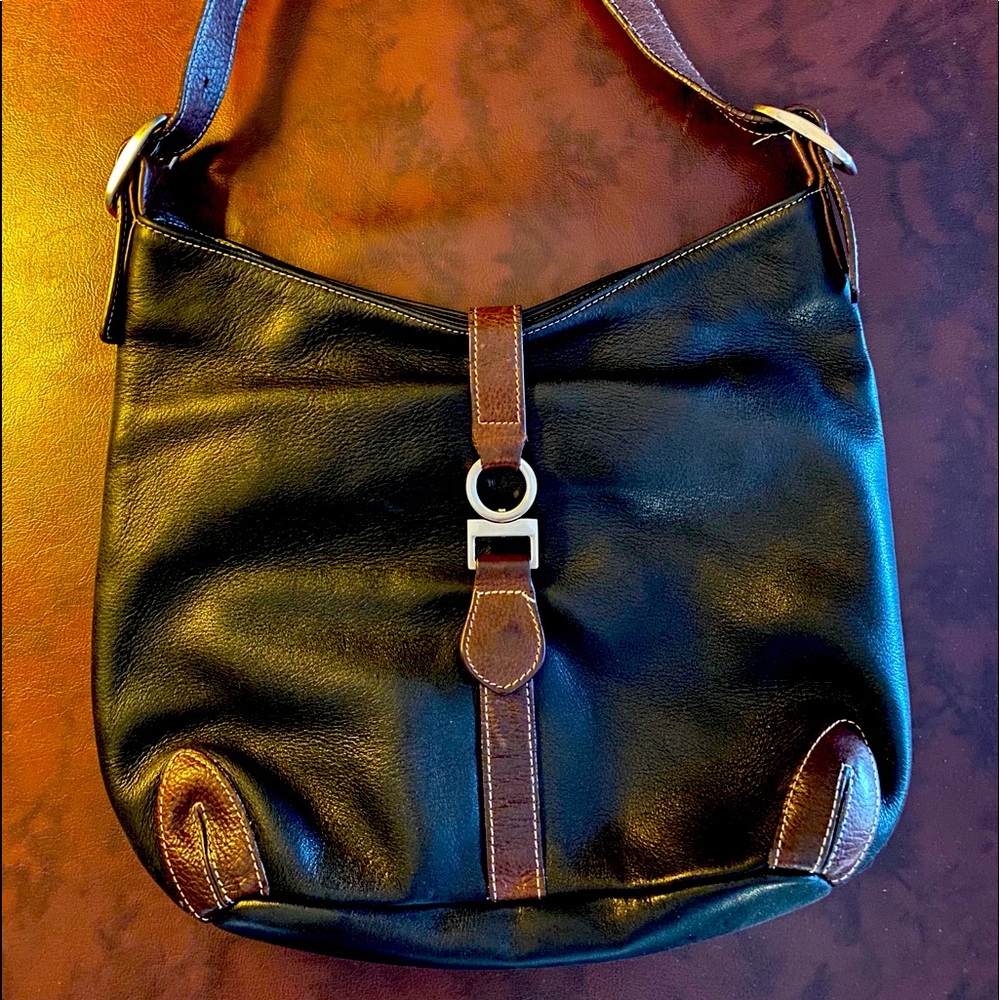 Black/brown trim leather handbag
